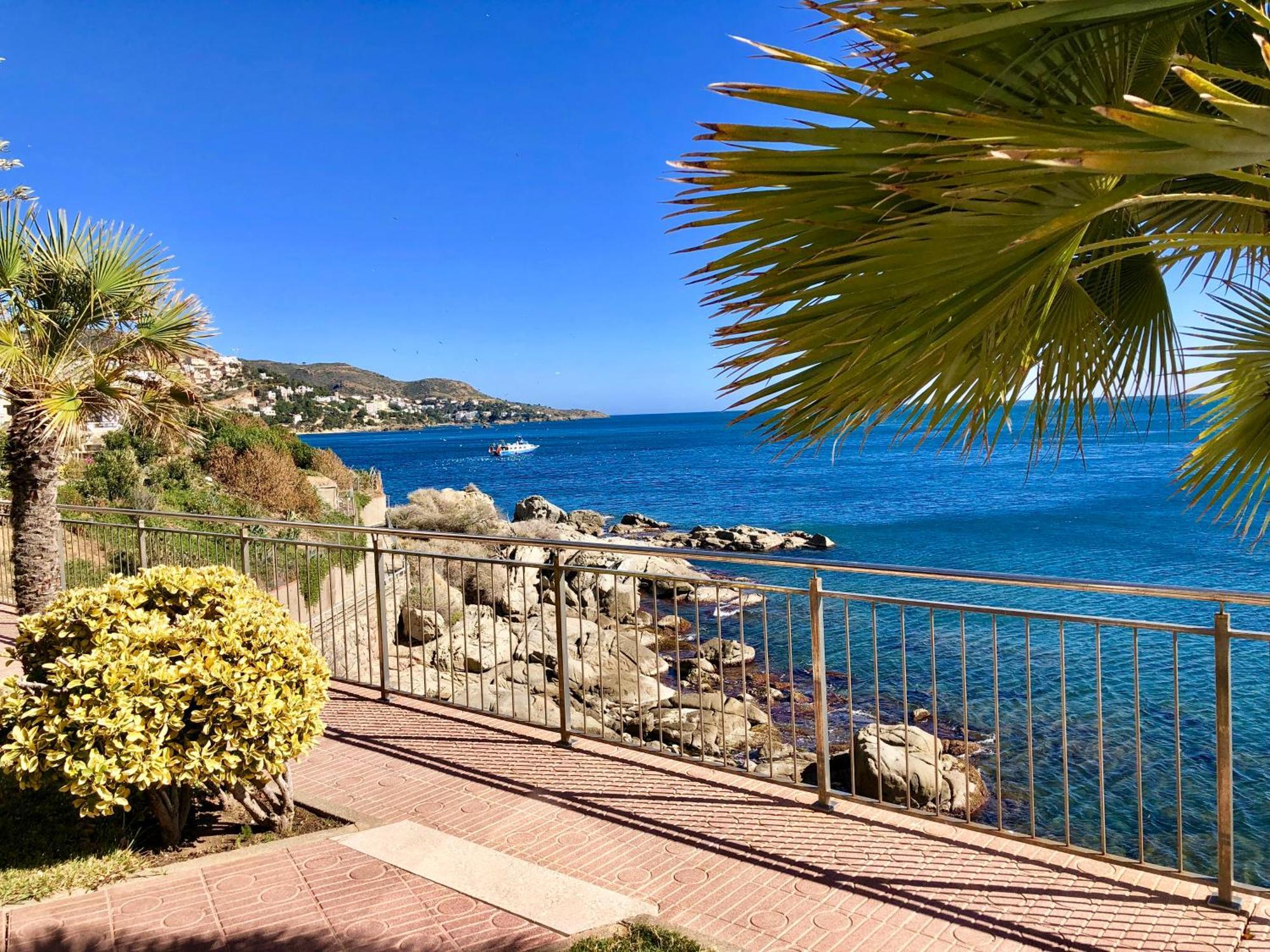 Apartment Magnifique En Front De Mer, Caneylles *