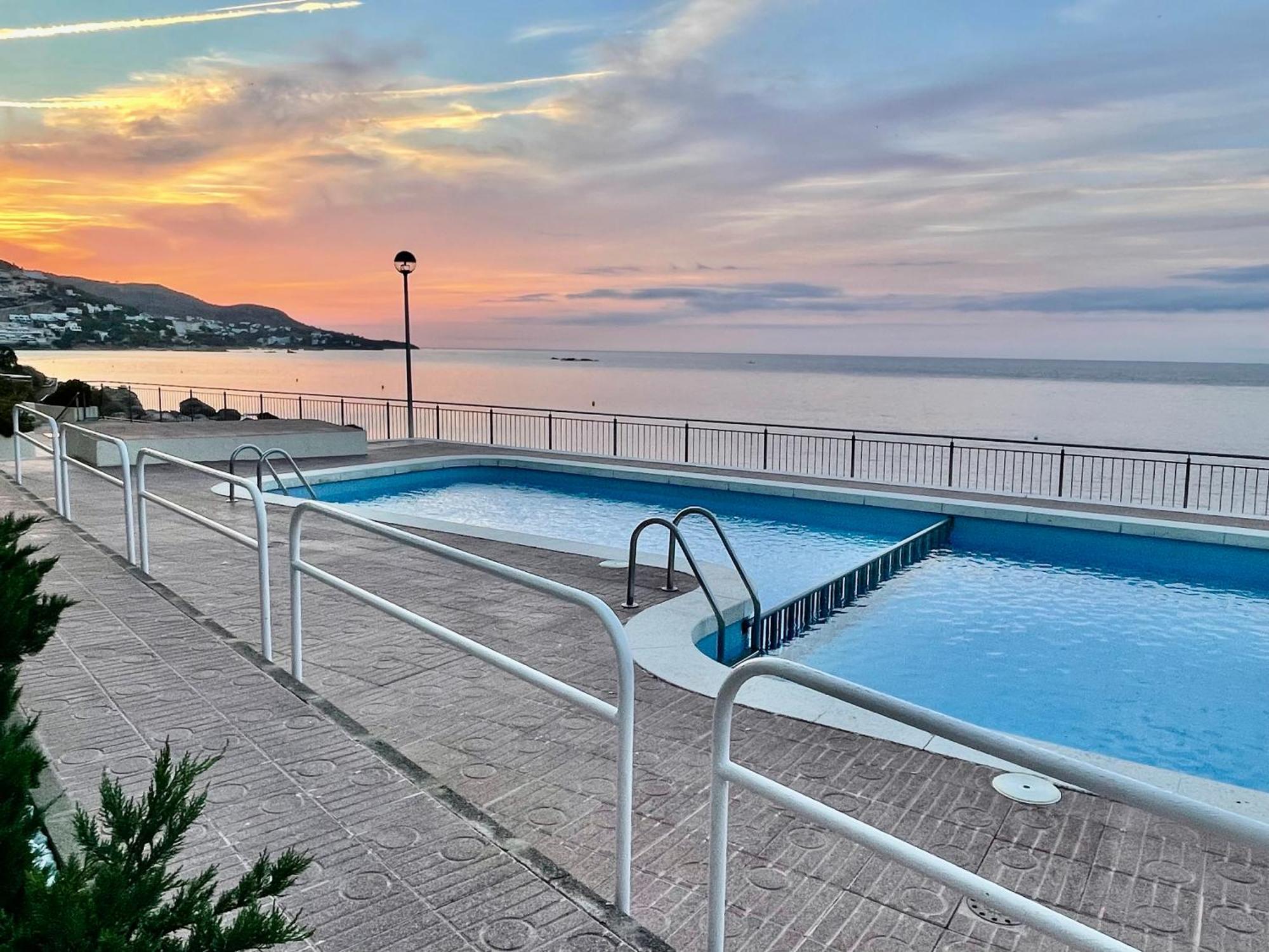 Apartment Magnifique En Front De Mer, Caneylles *