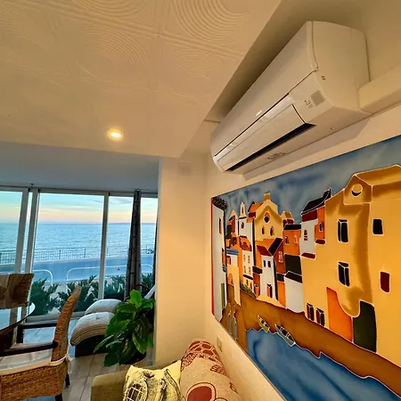 Magnifique Appartement En Front De Mer, Caneylles Roses Exterior photo