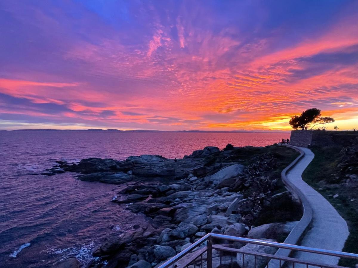 Magnifique En Front De Mer, Caneylles Appartement